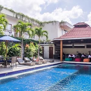 Green Palms Bali